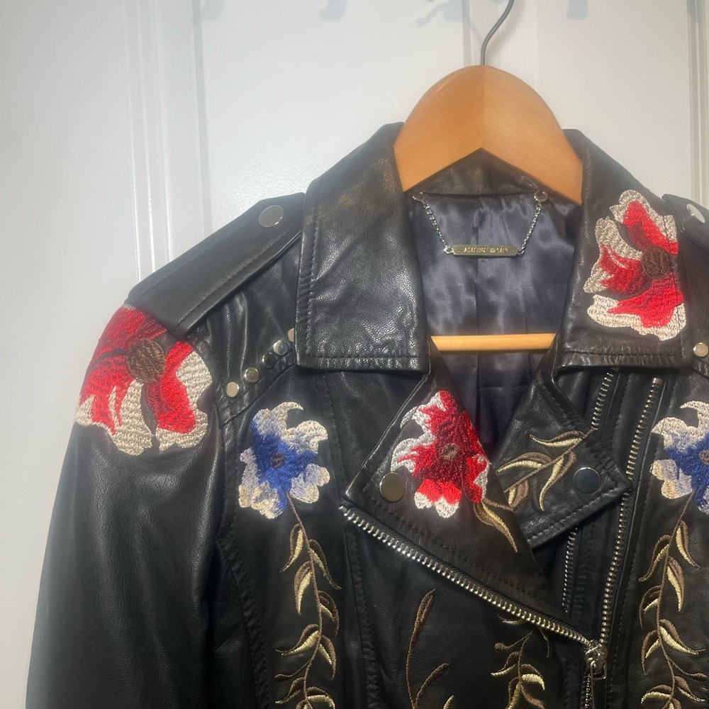 Malibu Road Black Embroidered Genuine Leather Moto Jacket Size Small